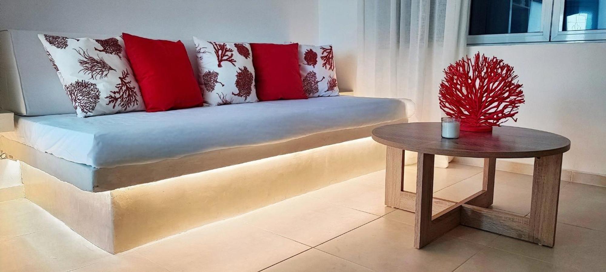 Diana'S Luxury Suites Китнос Экстерьер фото